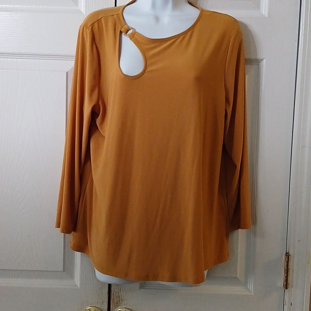 Nine West mustard color peep hole blouse business night out  Sz L
